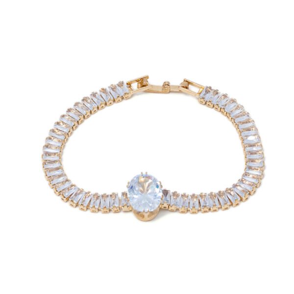 Classy Zircon Bracelet With Round Design Stone For Women's Silver & White